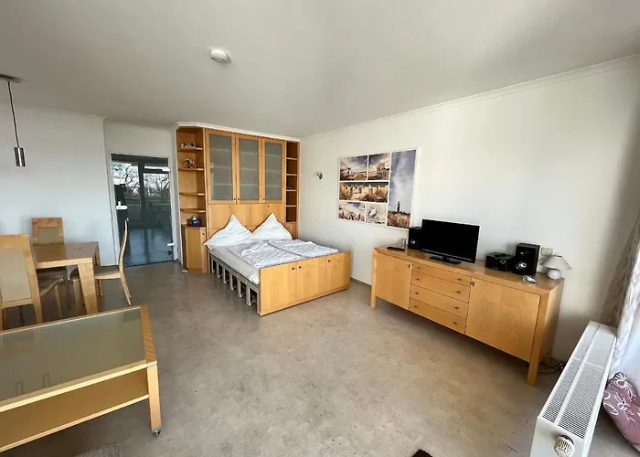 アパート Miramar, Whg 610 グレーミッツ